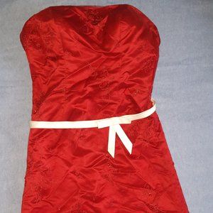 NEW Bella Formals By Venus Strapless Lace Red Dress